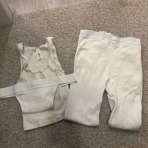 Skims set in color Bone